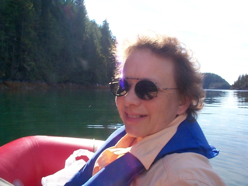 (seabran) Karen in the dinghy - saftey first notice the lifevest.