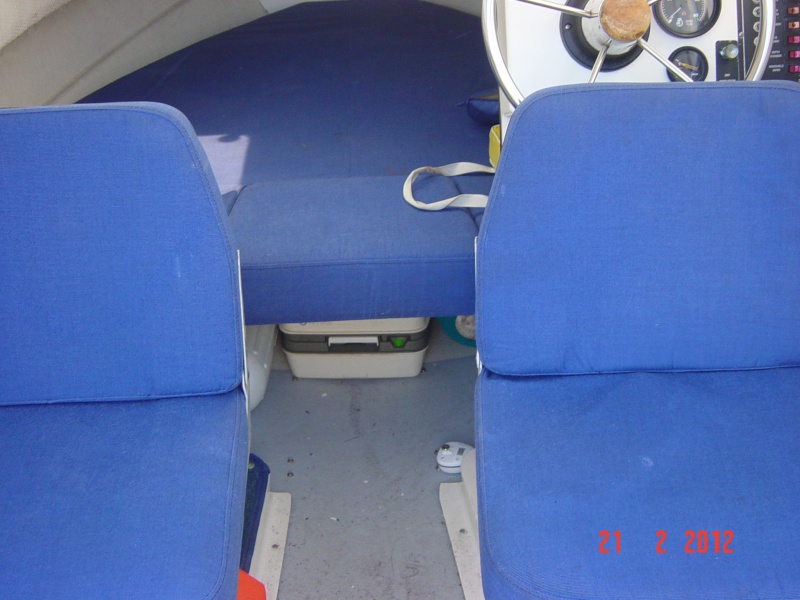 seats rotate 360 degrees