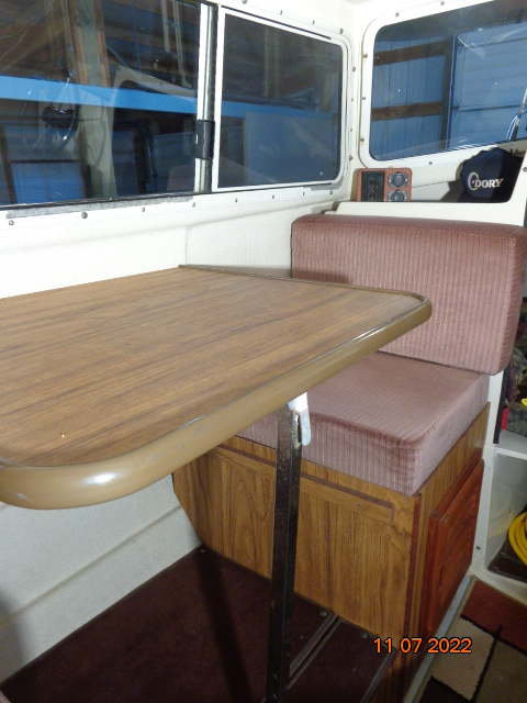 Settee port side
Note storage under seat