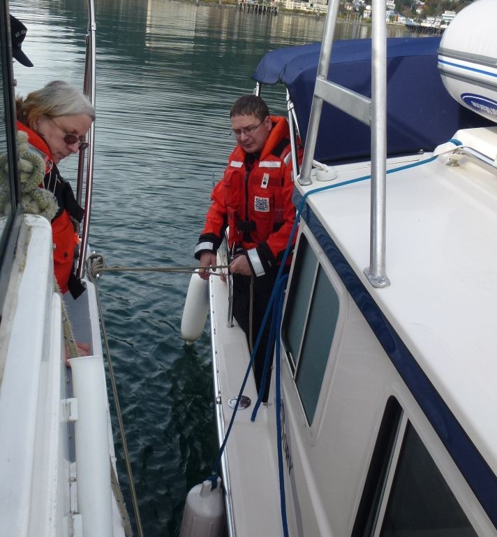 Setting up a side tow.