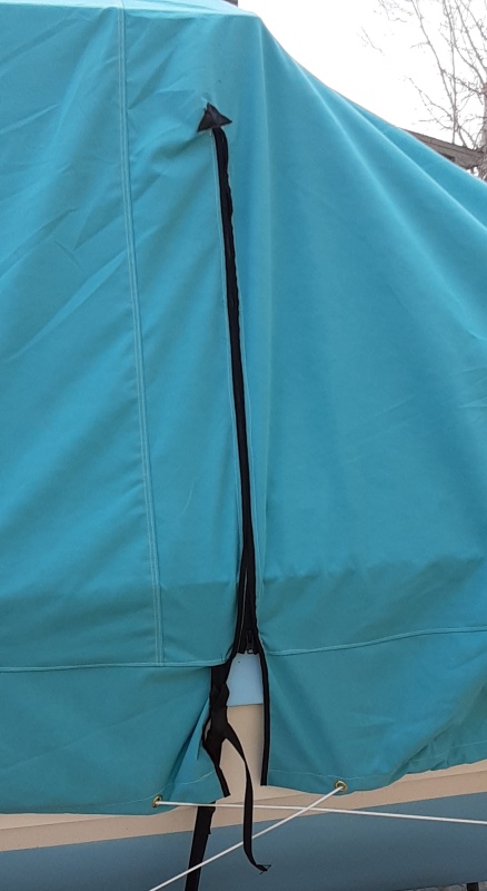 Side Zipper! My favorite feature (again) copied from another C Brat post. Thank you.