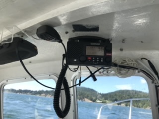 SIMRAD VHF w/AIS
