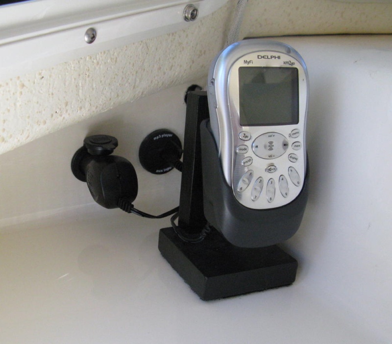 Sirius-XM, 12V outlet, stereo auxiliary input