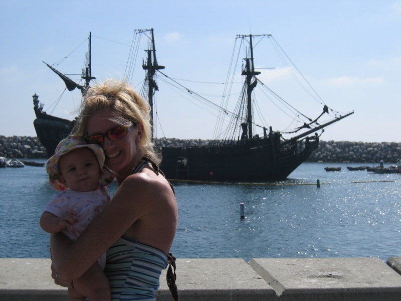 Skylar & Mommy looking 4 cap\'tn Jack