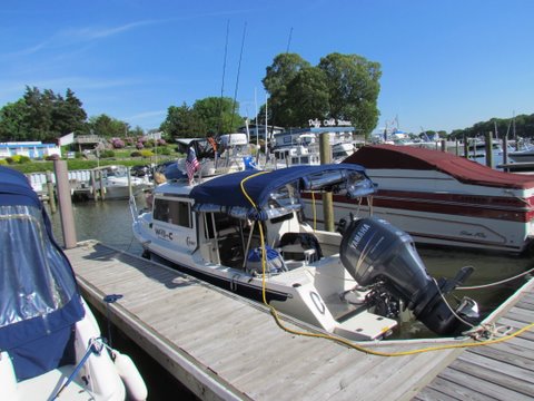 Slipped up at Duffy's Marinawaiting for the the other two couples and boats to arrive on the Sassafras river in Georgetown Maryland off to Tolchester beach and Rock Hall tomorrow. Eight miles out the Sassafras river to the Chesapeake Bay proper