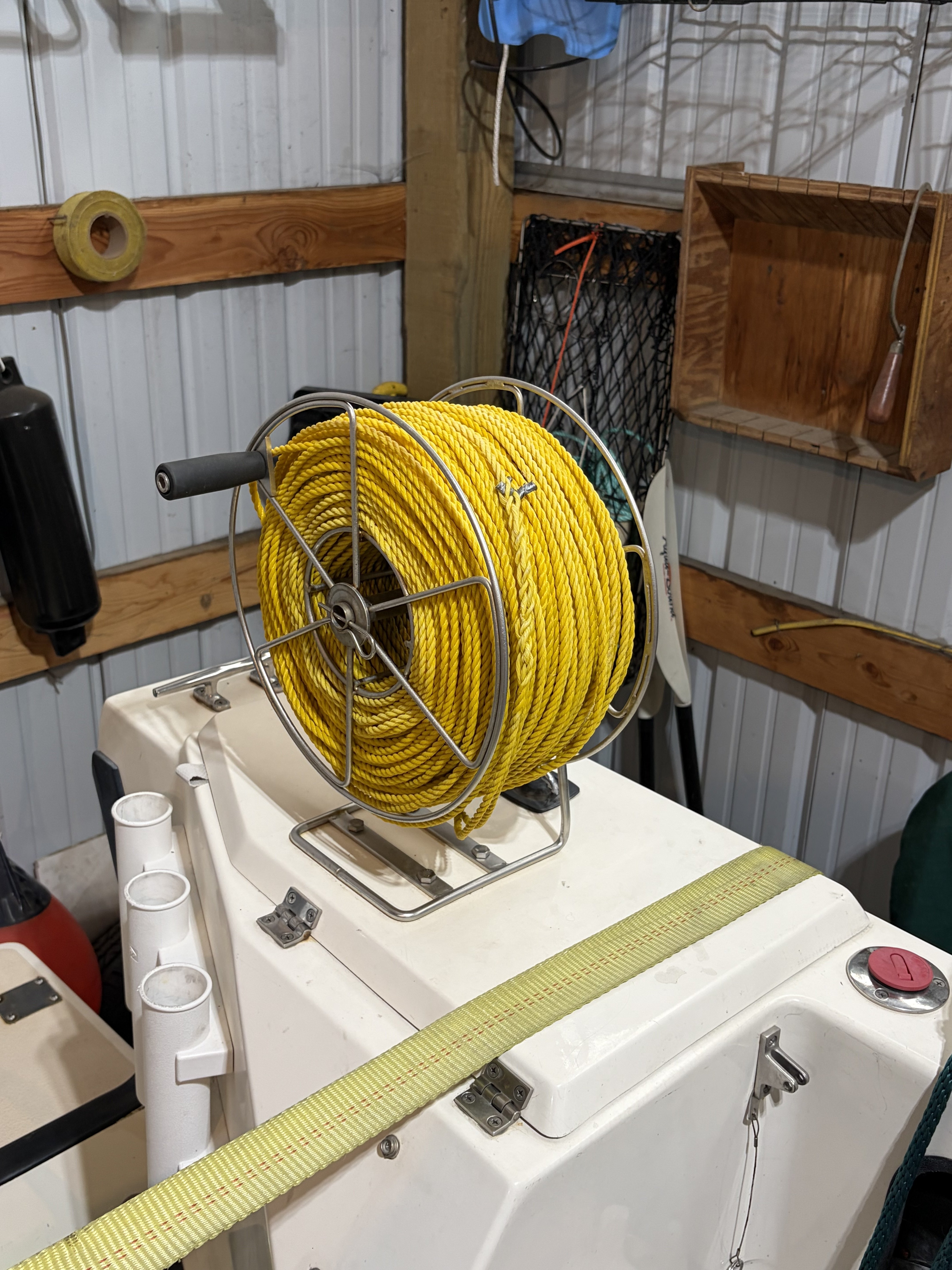 Stainless stern tie reel