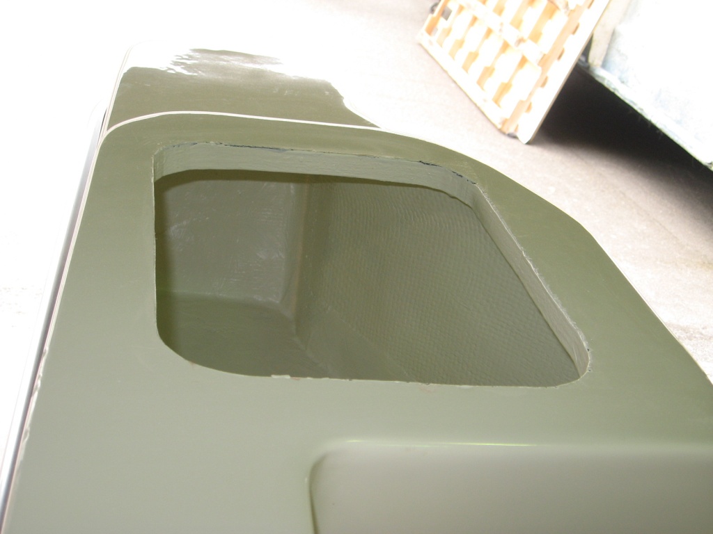 Starboard battery access, new size hatch cutout