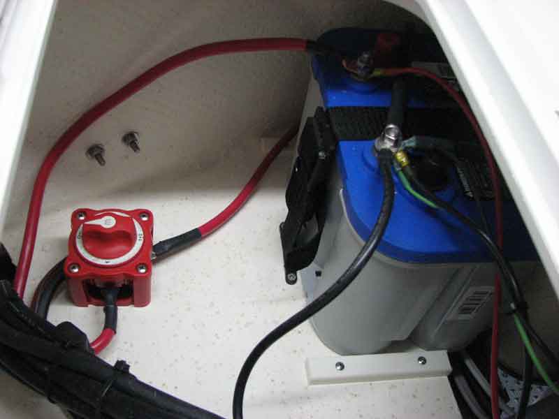 Starboard Battery w/ Cutout Switch