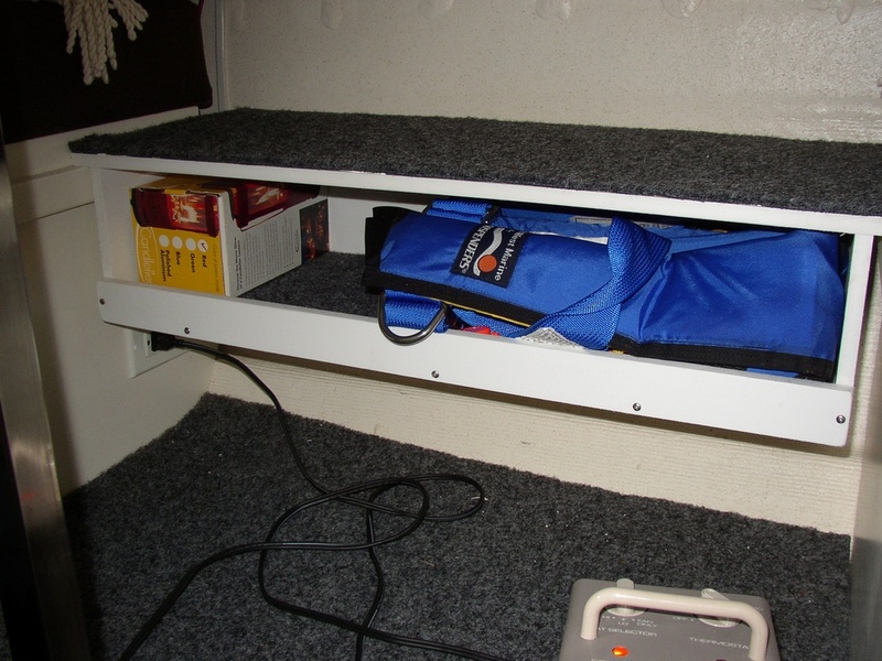 Storage shelf