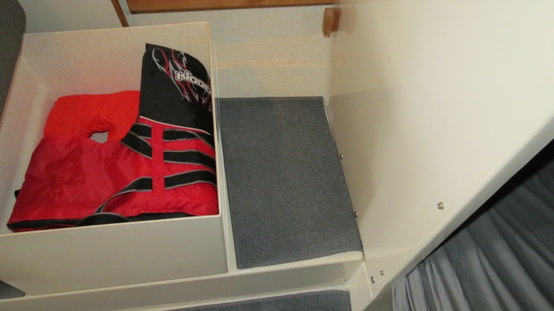 Storage under Passenger Seat and Floor 2