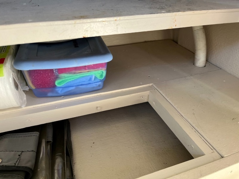 StorageUnderSinkStove2