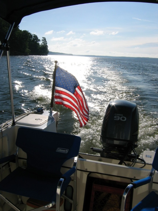Sunrise on Kentucky Lake