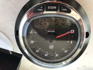Tach with current engine hours