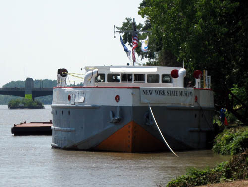 The Day Peckinpaugh, canal freighter