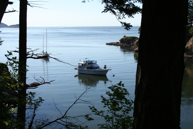 the elliotts moored at Matia Island