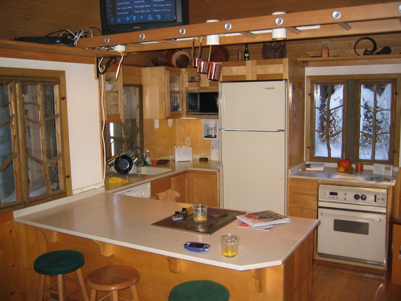 The interior was never finished by the gentleman that built the cottage.  He never stayed in the cottage and only had a few chairs inside. The Cottage now has all the modern items in a 500 sq ft package.