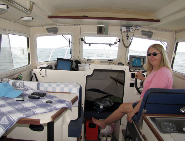 the iPad in front of the co-pilot\'s position (easy to move around)