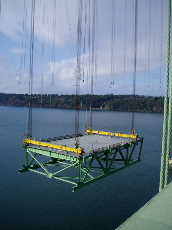 The lift time was about 7 minutes. The first section to be lifted took over 2 hours!