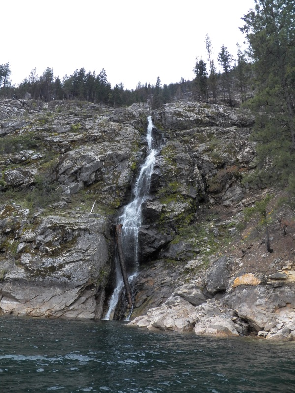 The next day was cloudy, but the wind had died down and the scenery was still great.  That "twig" stuck upright in the falls is actually a large tree.