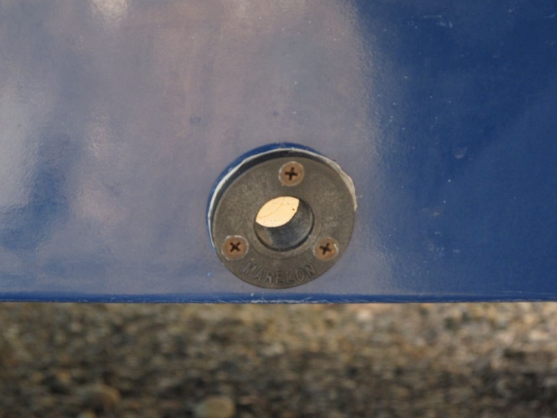 The outside of the fitting (with the plug removed).