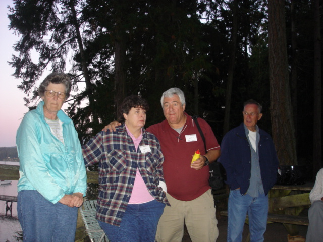 The tale of the 
missing mustard
Verla (JC LATELY)
Deena & Harvey (SLEEPY C)
Joe (R-MATEY)