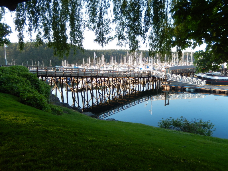 The walkway and docks of the marina at Friday Harbor