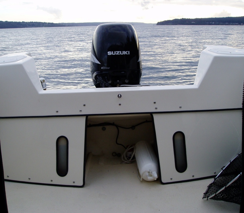 This is the new fuel tank install that the factory did November 2005.(Robbi)