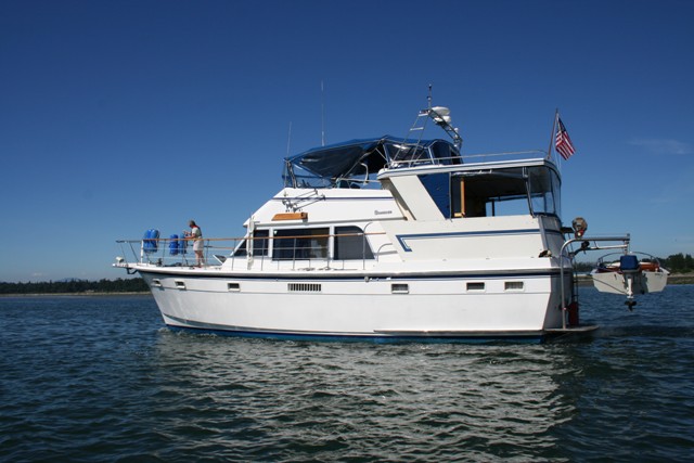Tom\'s parents taking thier boat out for thier first overnight