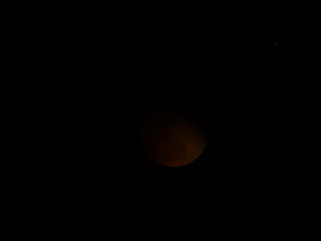 Total lunar eclipse Feb 20, 08. Pretty cool.