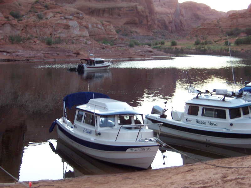 Tuesday morning 9/27/11 in Forgottren Canyon, C-Swell, Bosa Nova and Voyager anchored out