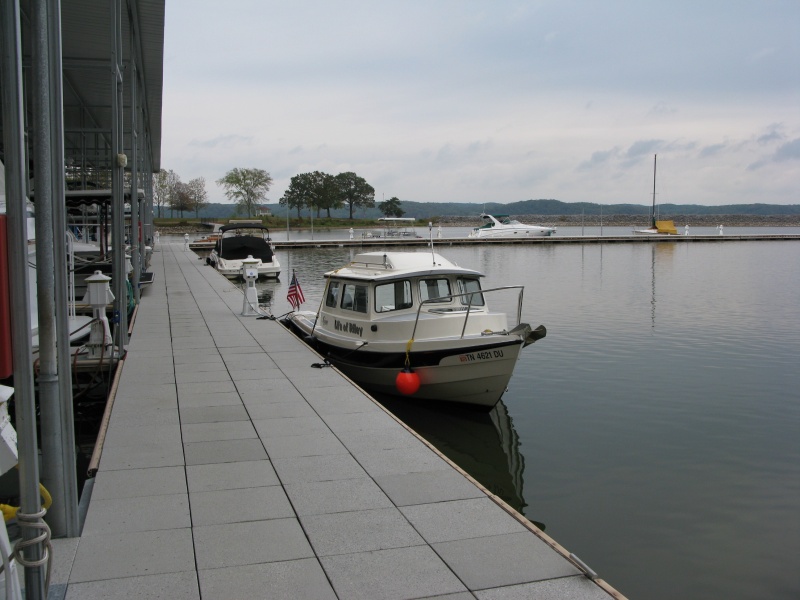 Twenty river miles later, we pulled in to Kenlake Marina for the night.  Beautiful full service transient docks for $0.65 per foot.