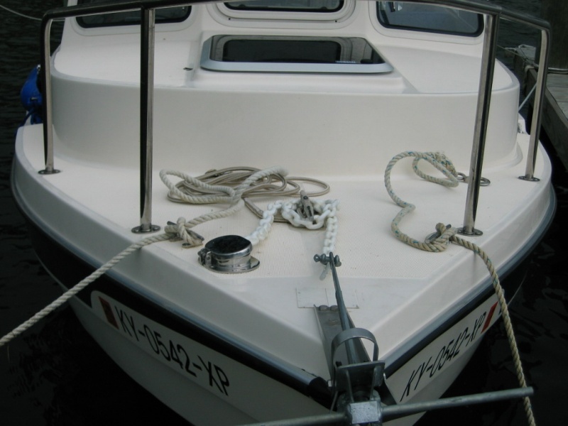 Two bow cleats