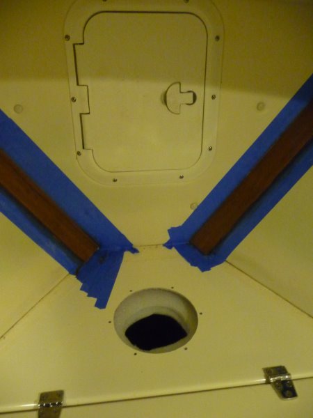 Two sheet layers of flexable foam insulation. This is the only area in the boat that I collect any dampness from condensation. This access hole allowed me to insulate the area and to help better control condensation at this spot.