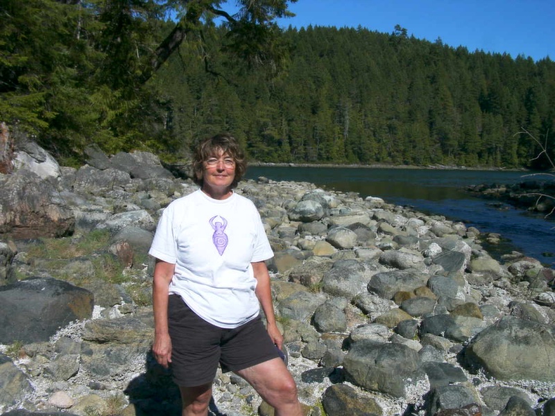 (TwoLuckyFish) Linda at Squirrel Cove