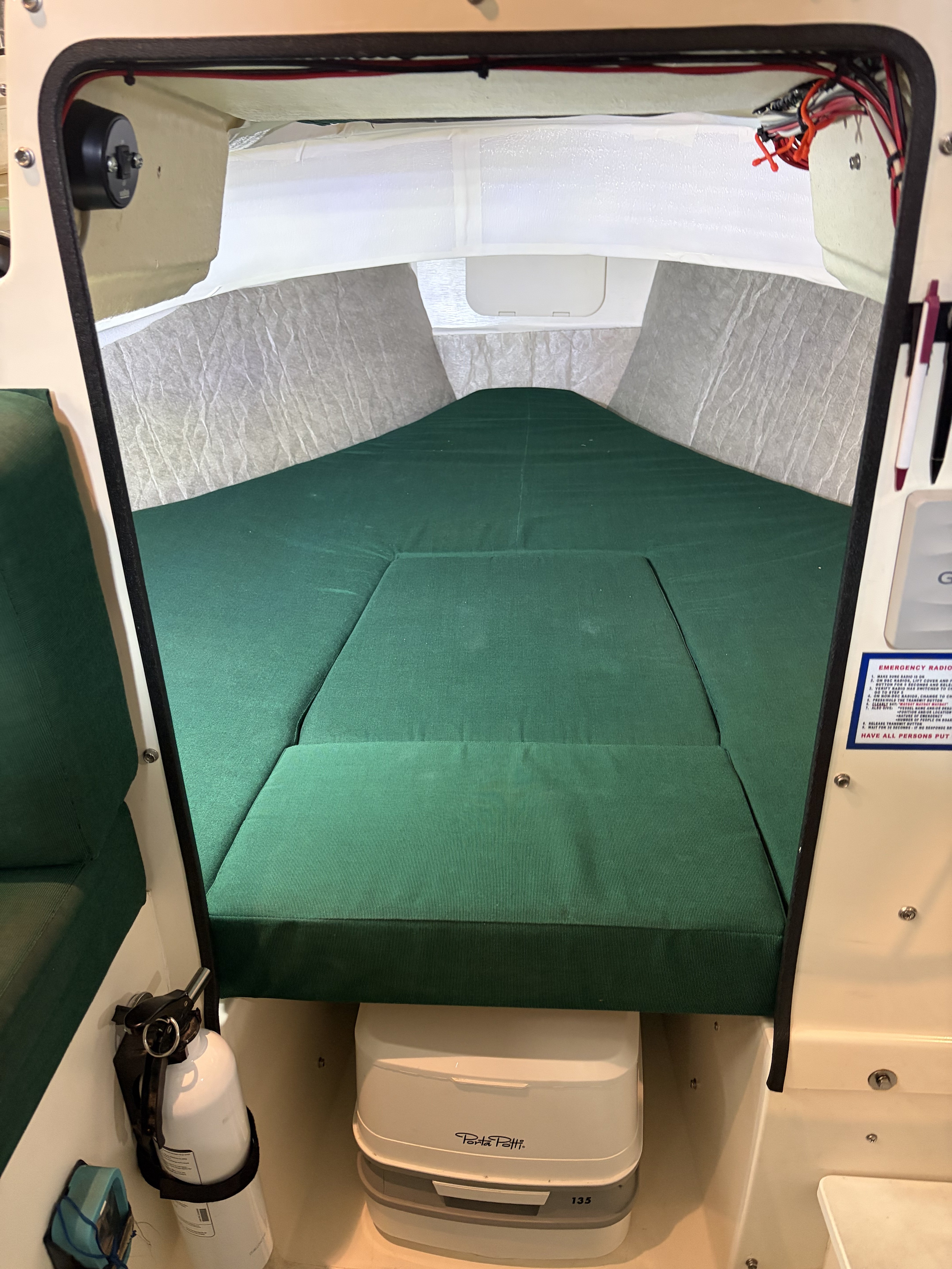V berth