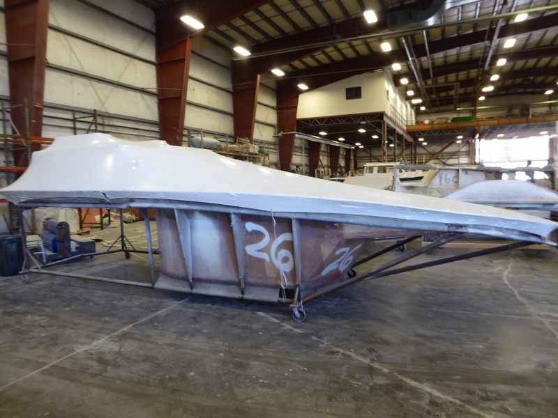 Venture 26 deck mold