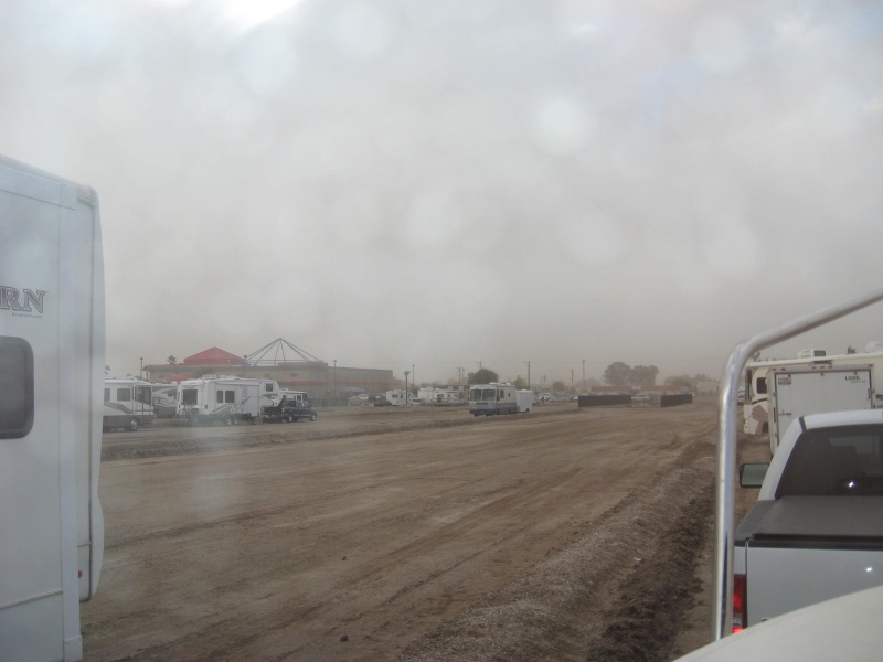 windstorm at Yuma to 40 mph  in the lee of a big 5th wheel at Paradise Casino
