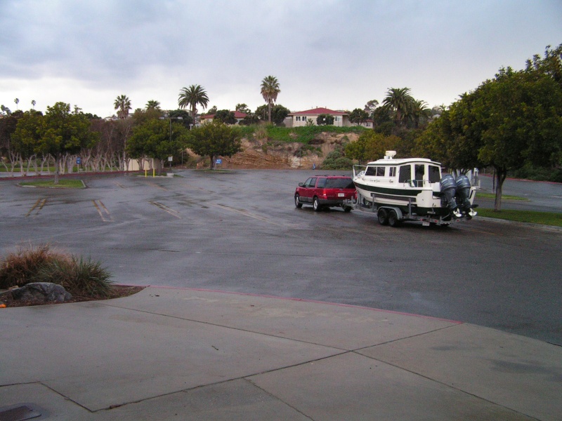You don't see this everyday -- popular marina on a Saturday afternoon (weather kept'em away...?)